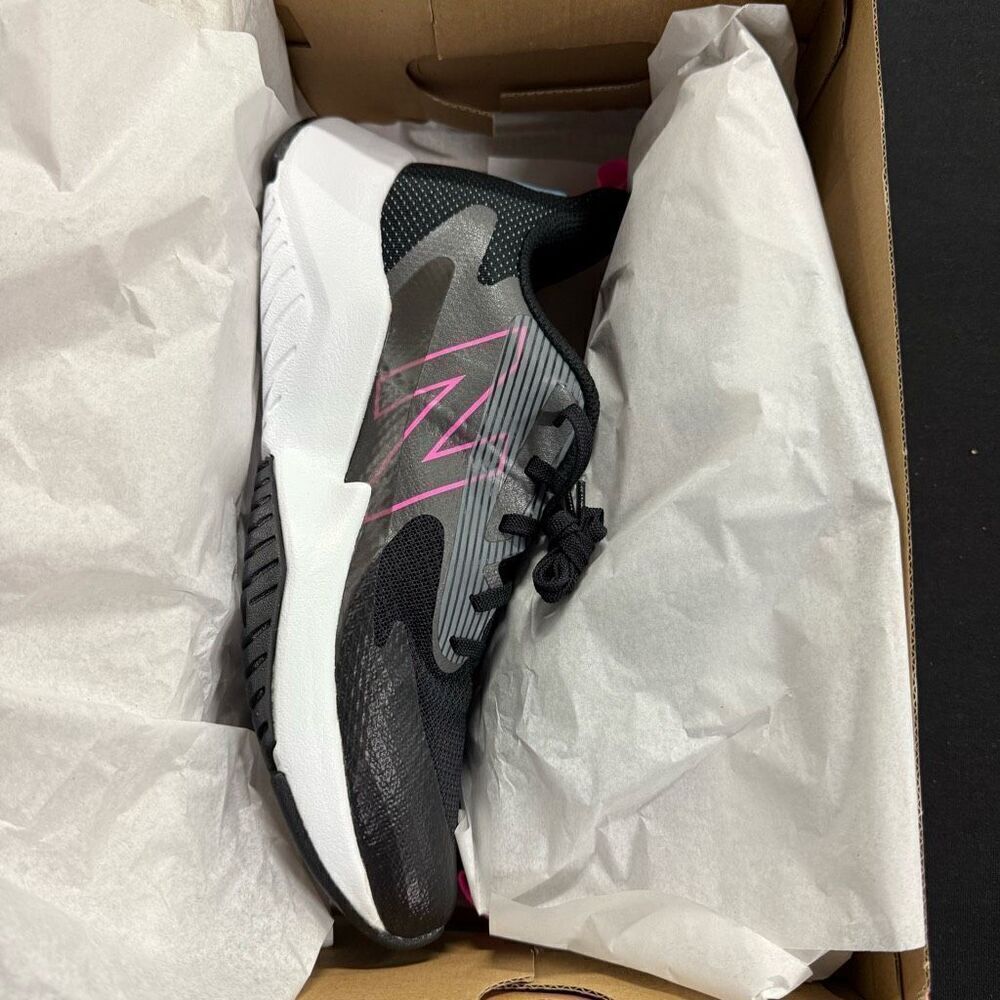 New New Balance Rave Run V2 Black Pink Running Shoes Sneakers 6.5